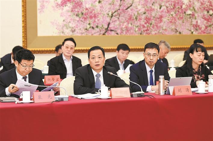 在深省人大代表建议，莲塘口岸应实施24小时通关